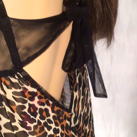 Betsey Johnson Small - Picture 5 of 6